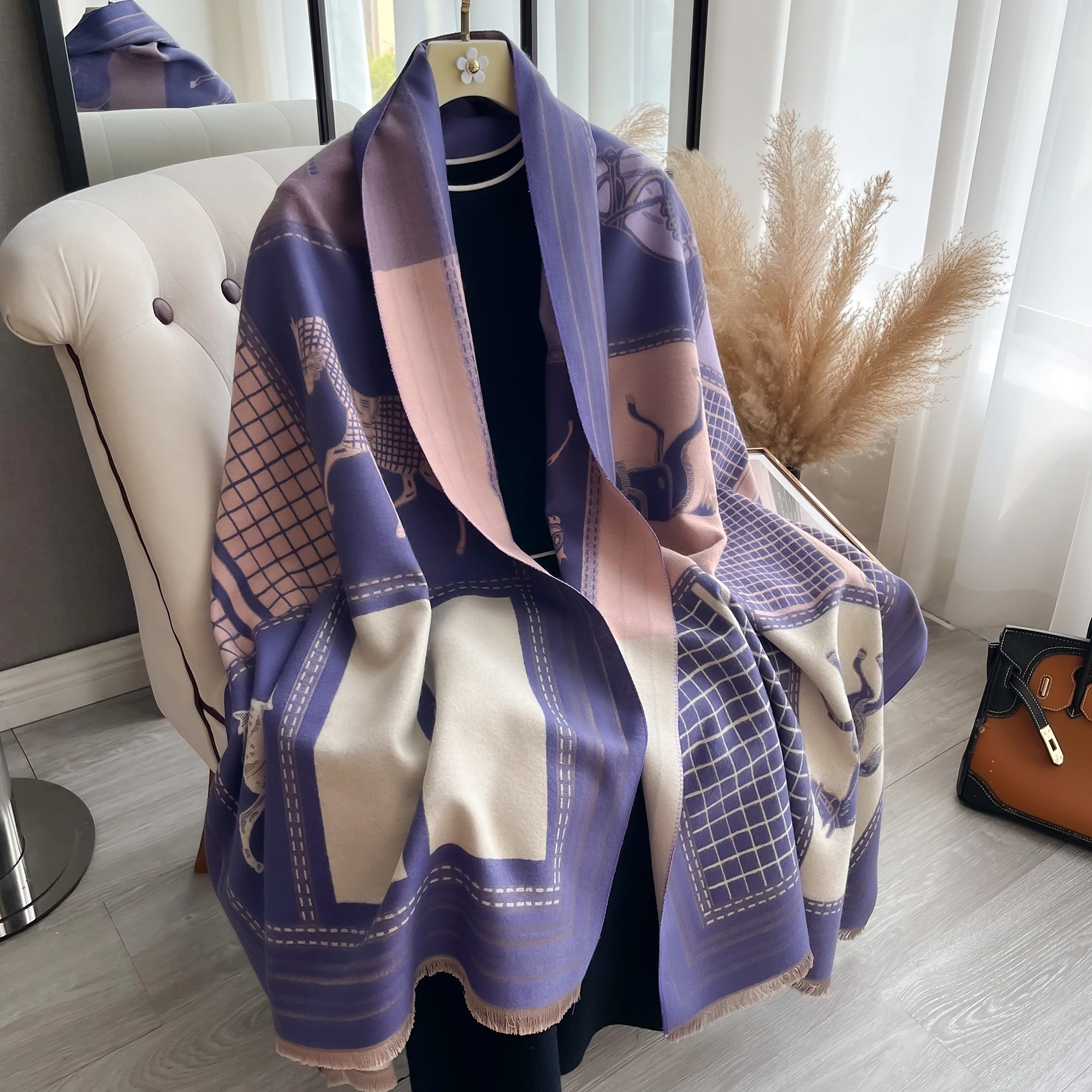 Brand Horse Print Scarf pashmina Cashmere Travel Blanket Shawl  Comfortable Wrap Shawl Autumn Winter Elegant Coldproof Warm Scar