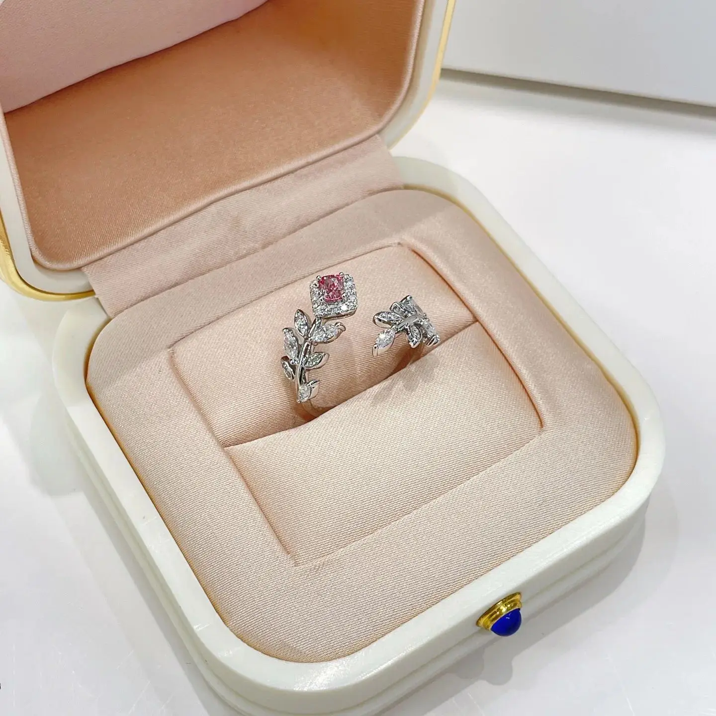 

Customizable 14k/18k Gold Original Feather Design Laboratory Grown Ruby Stone Certified Engagement Wedding Ring for Women