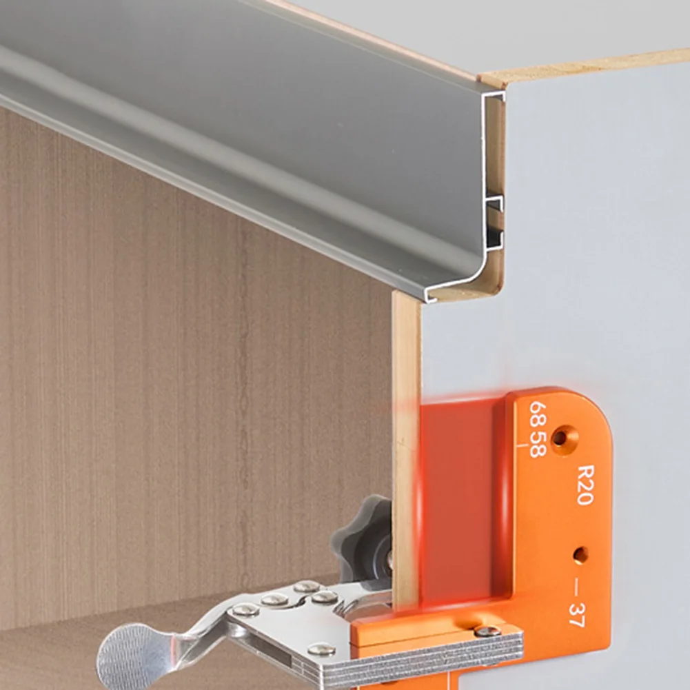 

Анодированная обработка Канавка из алюминиевого сплава Простота в эксплуатации Устойчивость к эрозии Установка шкафа с фиксированным потайным отверстием