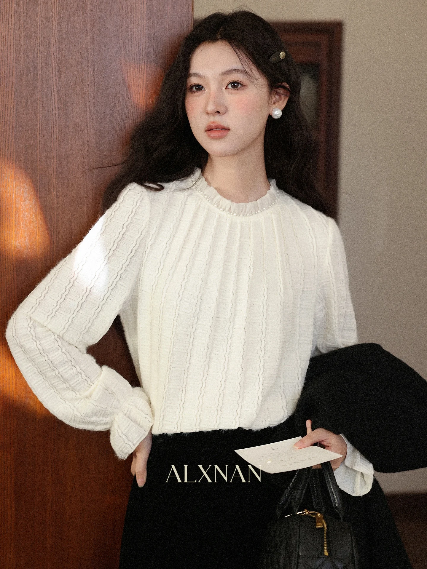 

Свободная женская блузка с длинным рукавом и жемчужным декором, осенняя, светло-коричневая, базовый слой, высококачественная ткань, универсальная, элегантная