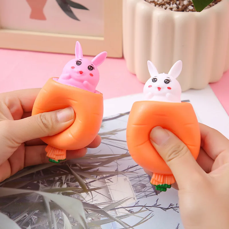 Carota Coniglio Spremere Tazza Simpatico Coniglietto Pizzicare Giocattolo Decorazione 2025 Coniglio Regalo Di Compleanno per I Bambini Alleviare Lo Stress Giocattoli Simpatici