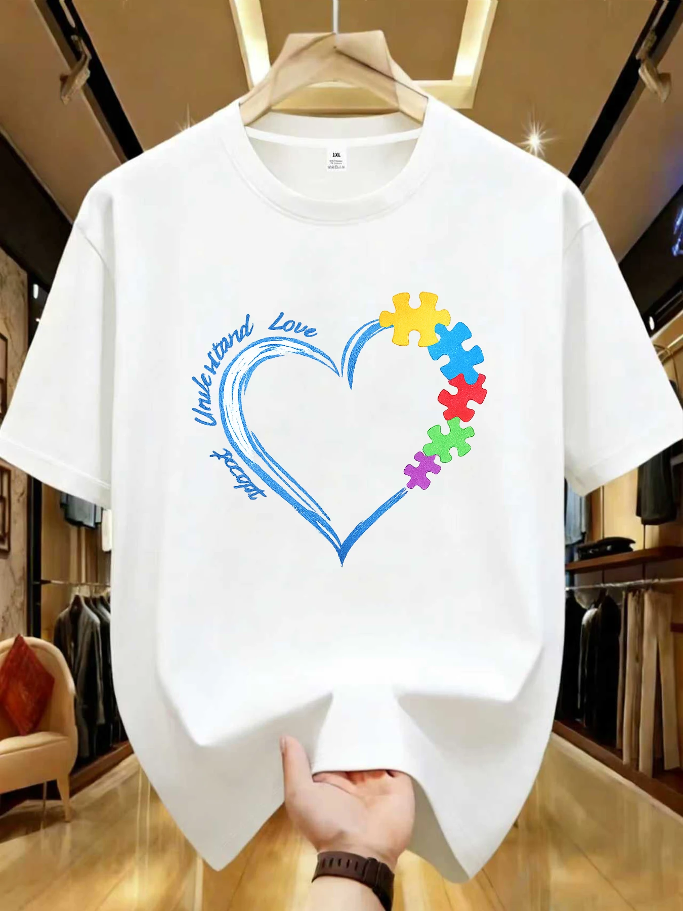 

【WDS01317】Creative heart-shaped printed plus size women's round neck Tee summer casual short sleeved street fashion versatile
