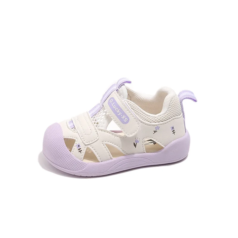 الصيف الأولى مشوا موضة جديدة بسيطة طفلة حذاء المضادة للانزلاق لينة سوليد حذاء كاجوال العصرية جوفاء خارج شقة بيبي بوي الأحذية