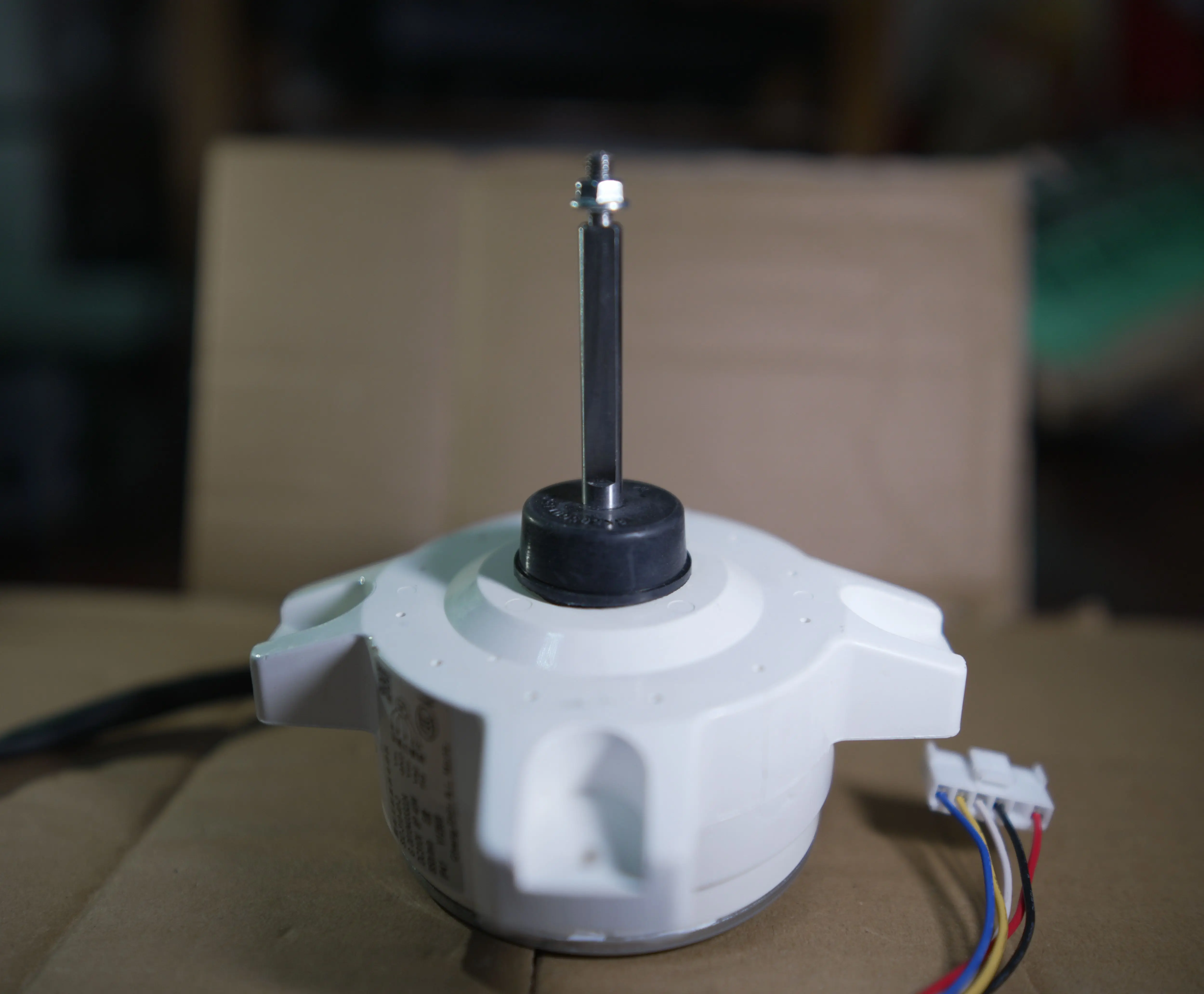 010403322A لمروحة Haier الخارجية ذات التردد المتغير SIC-310-40-2 سدادة بلاستيكية بدون فرش تيار مستمر #2