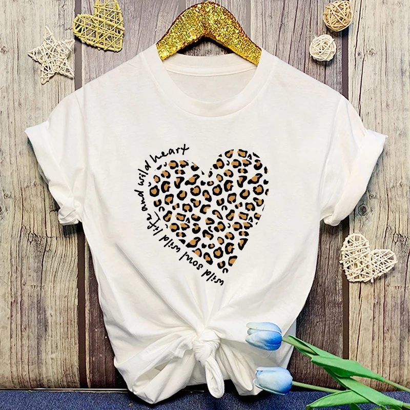 New Fashion Butterfly Sunflower Heart Love Needs No Words Print Graphic T Shirt Unisex Fashion Casual Short Sleeve Shirt Tee