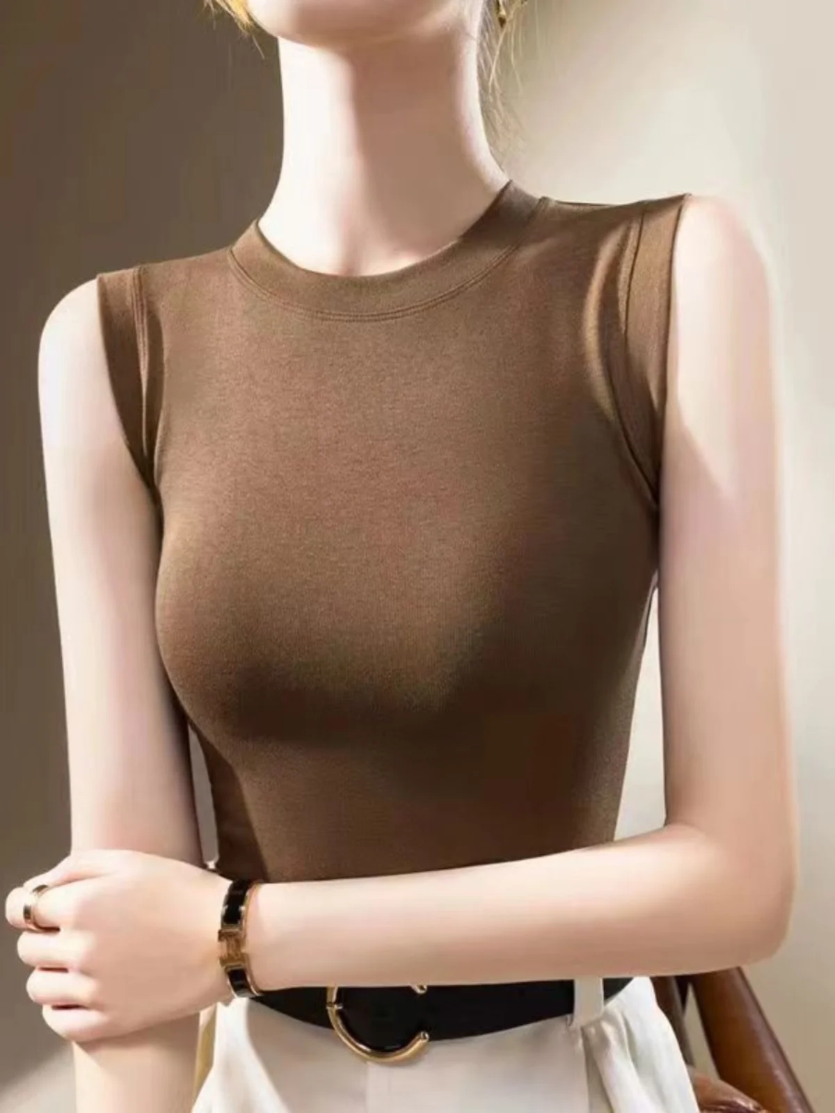 Slim Fit round Neck Sleeveless Vest Women's T-Shirt Versatile Outerwear Base Shirt Weight Loss Top for All Seasons And Occasions