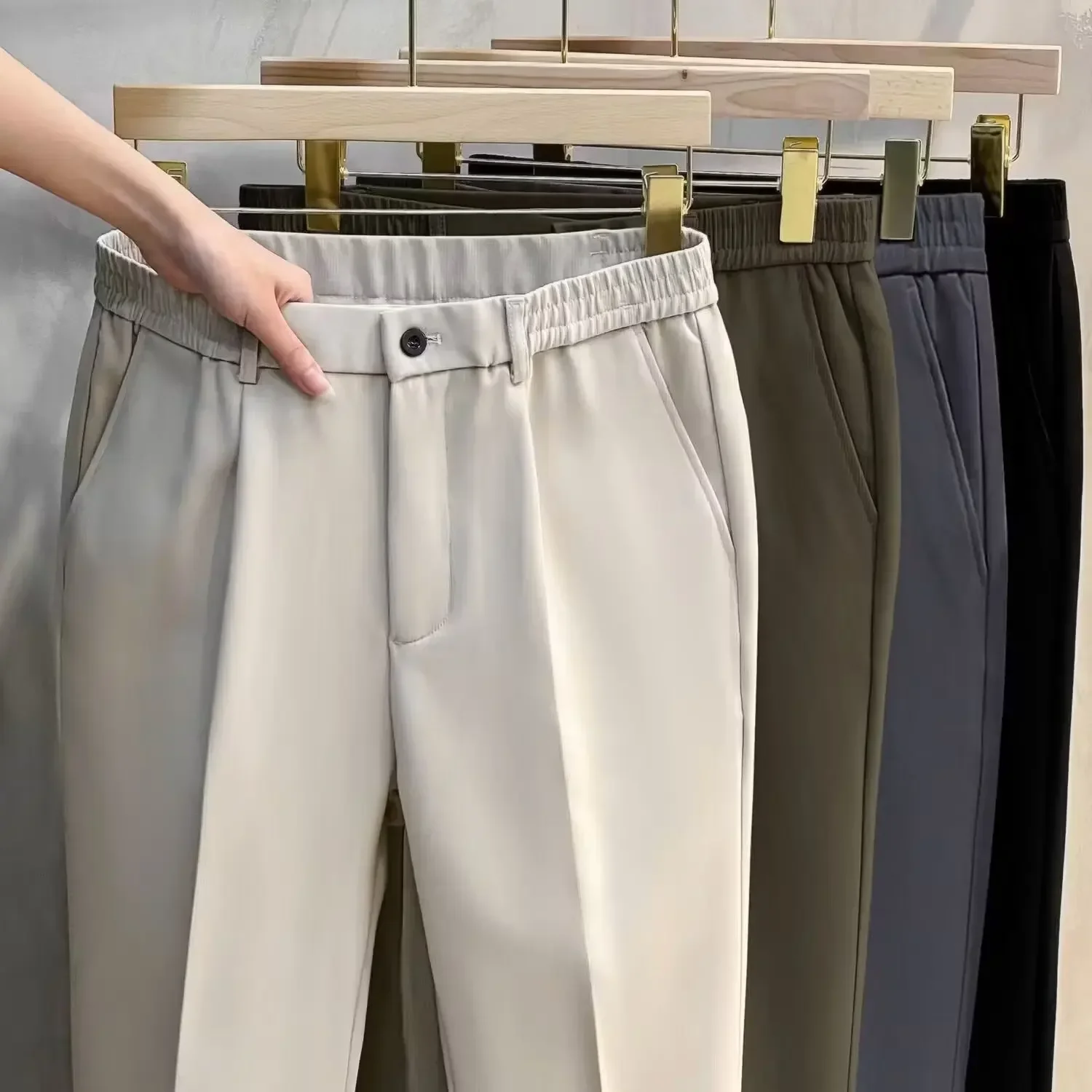 

Men's Straight-Leg Casual Pants Plus Size Slim Fit Black Autumn/Winter Suit Pants Simple Style Ninemeter Shorts