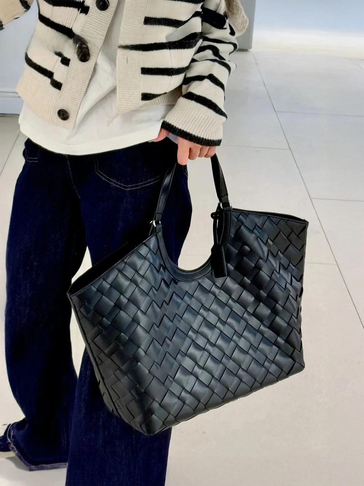 

Autumn Winter New Sle Women's Large Capaci Casual Commuting Tote Bag Woven Leather Handbag Versatile oulder Bag