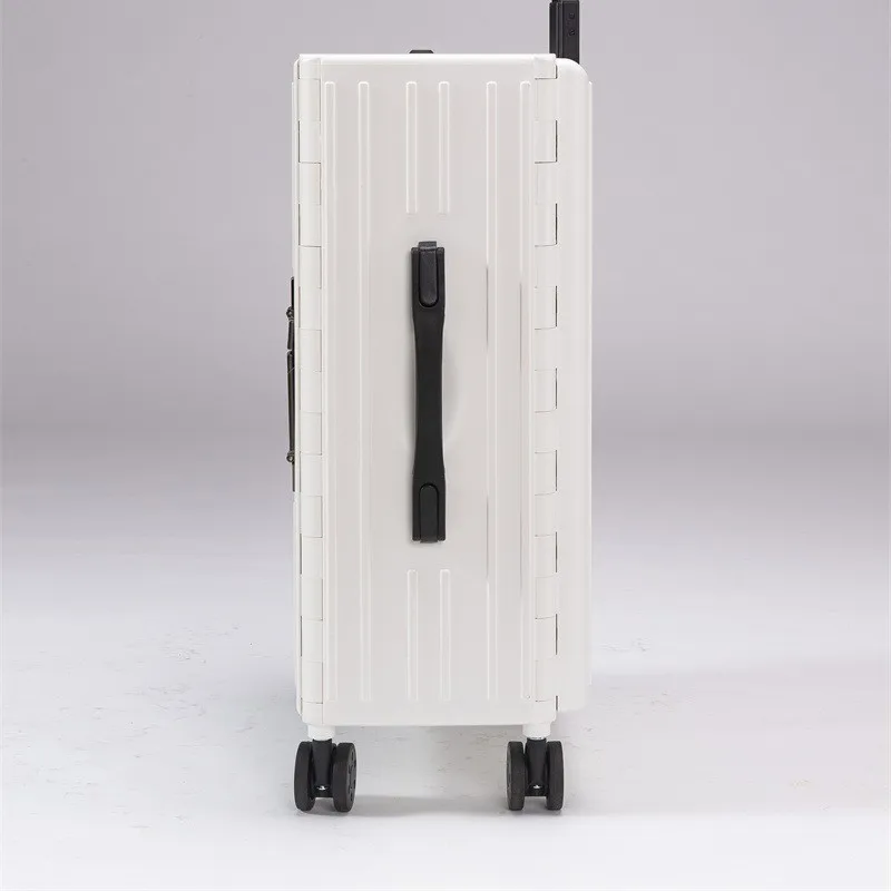 A mala dobrável com tirante e senha de 20 polegadas pode ser registrada.