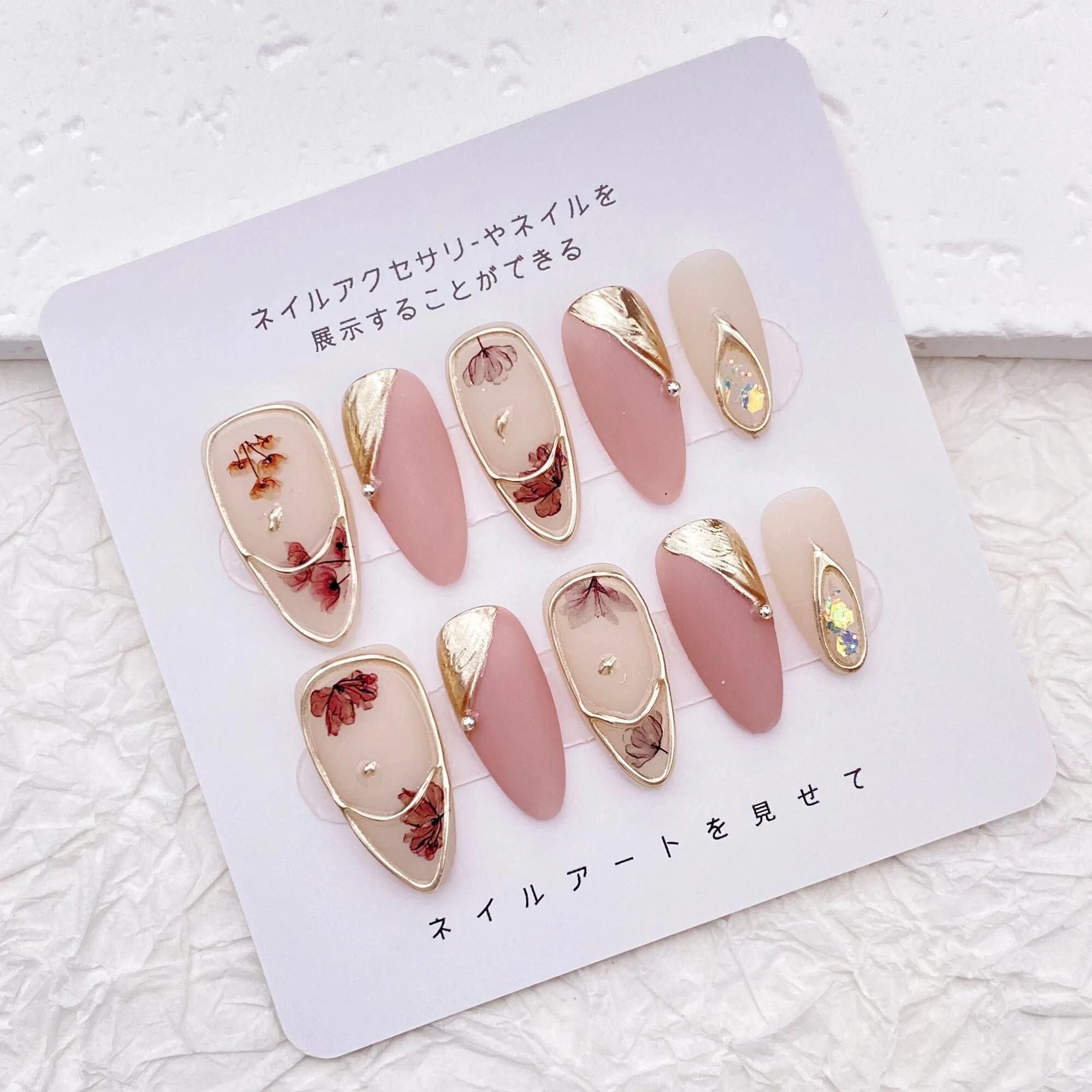 Vintage Light Pink Almond Nails/Simple Flower Nail Art/Handmade Press on Nails/Beautiful Floral Nail/Trendy Elegant Classy Nail