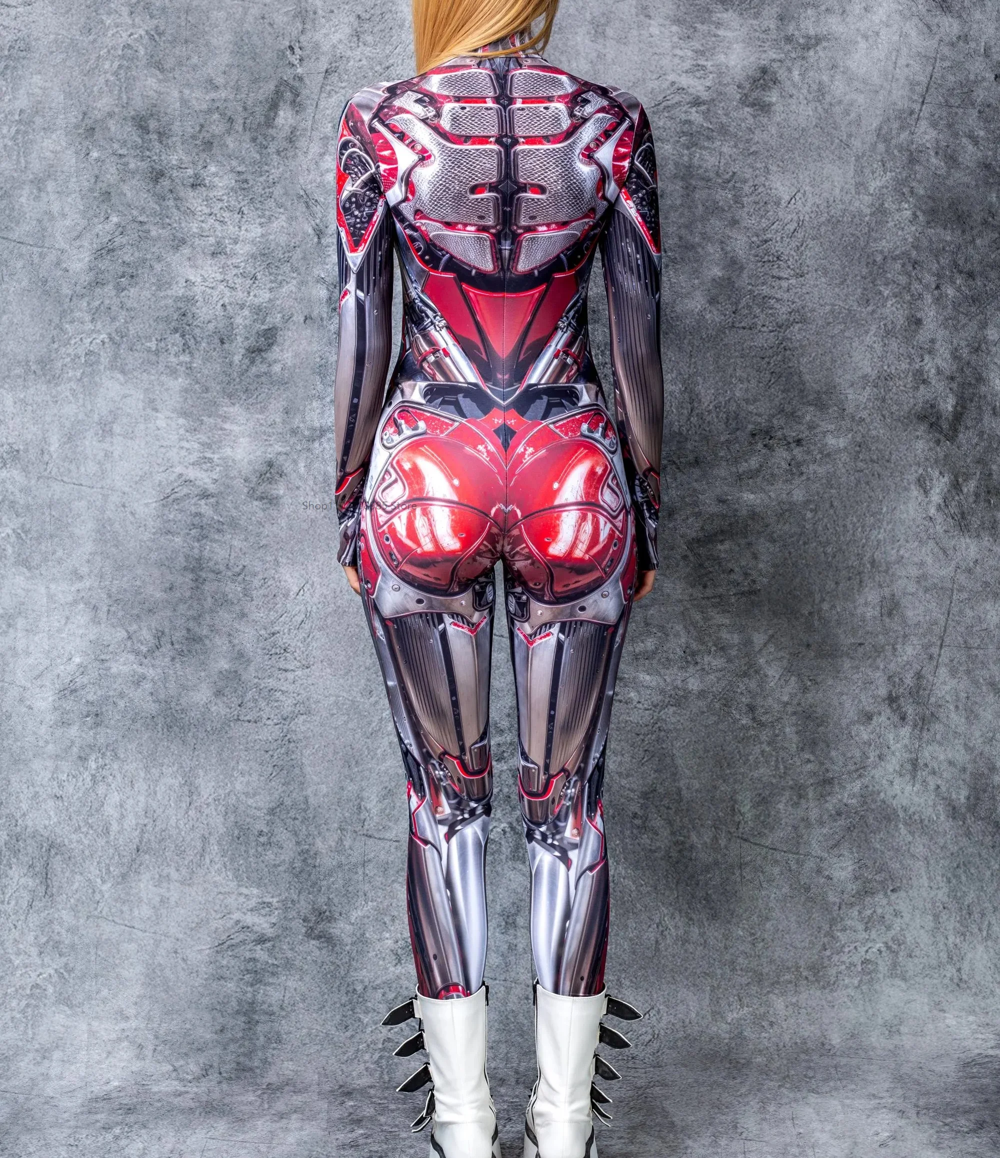 Рисунок 3 - Страшный косплей на Хэллоуин инопланетянин