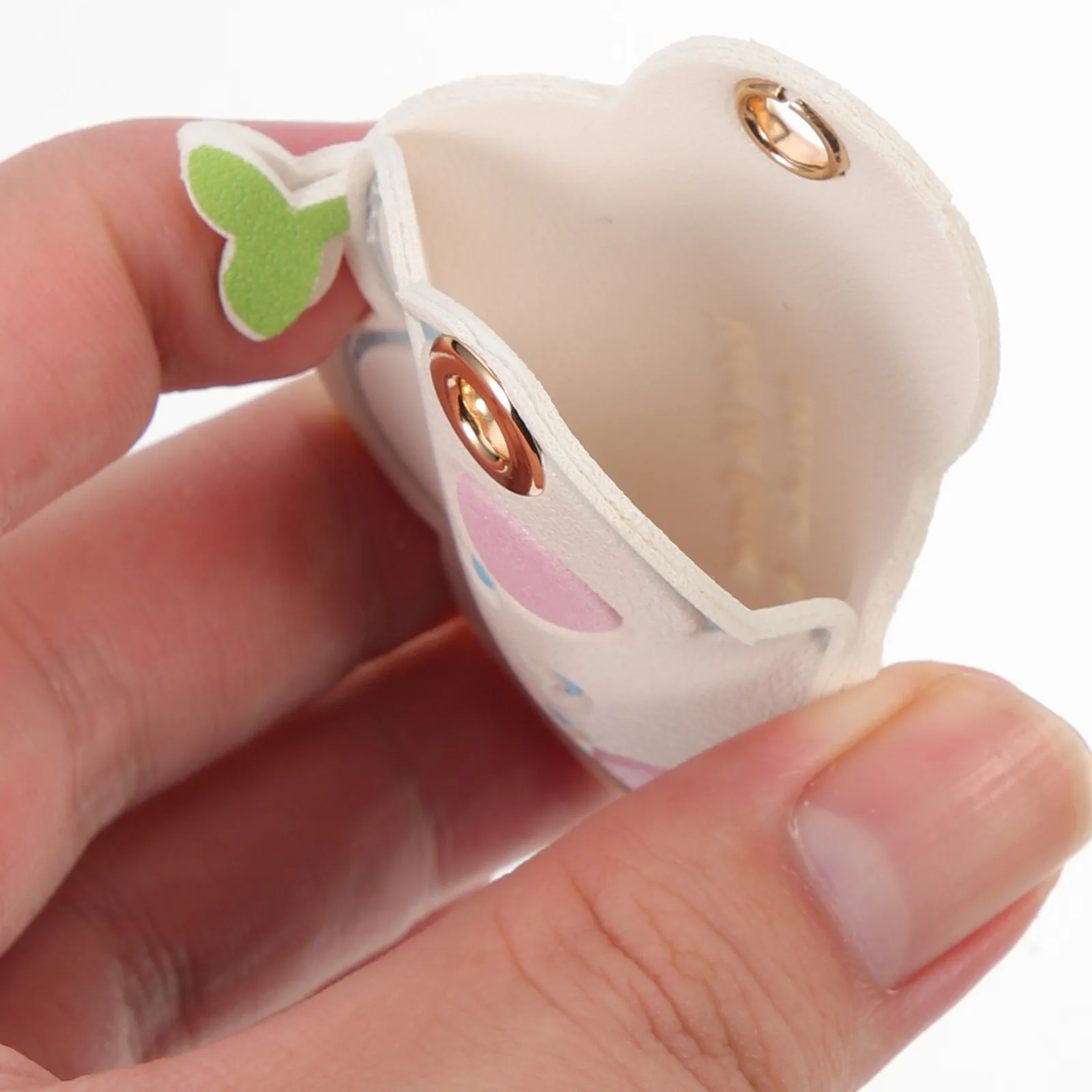 

2 шт. Брелок-ключница с мультяшным дизайном, чехол для карты доступа, подвеска для сумки, защитный чехол из ПУ для пропускных карт