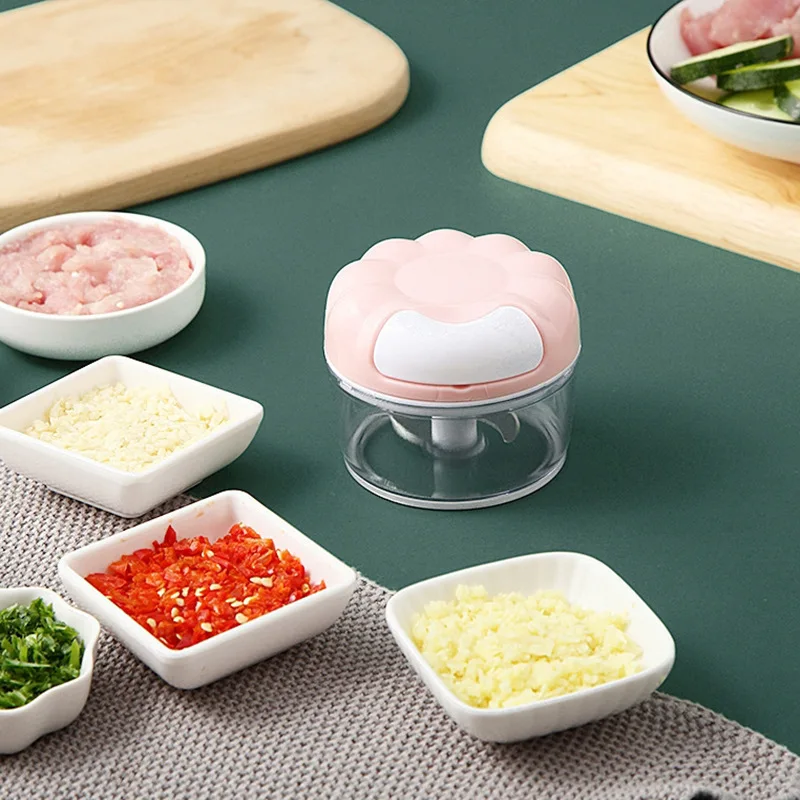 Mini Portable Kitchen Gadget Garlic Chopper Onion Manual Crusher Meat Vegetable Grinder Multifunctional Garlic Food Machine