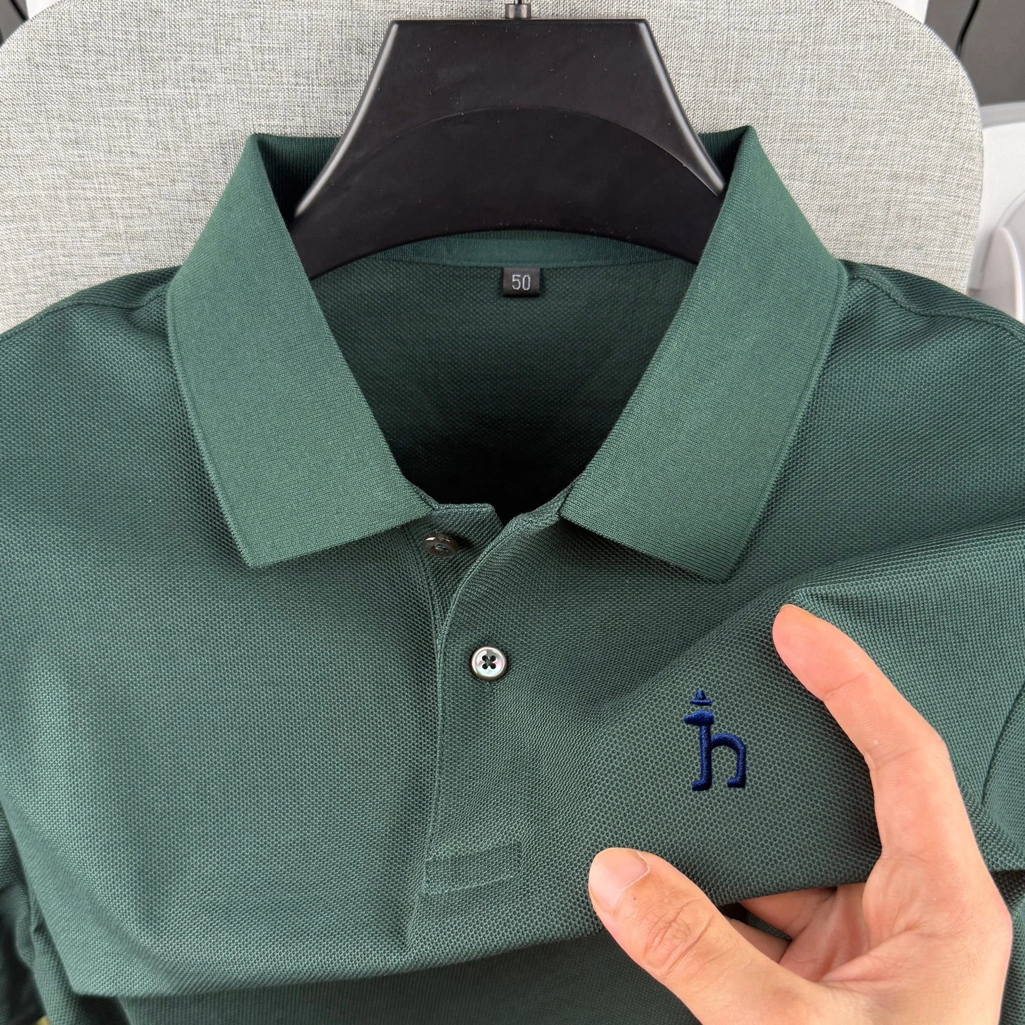dark green