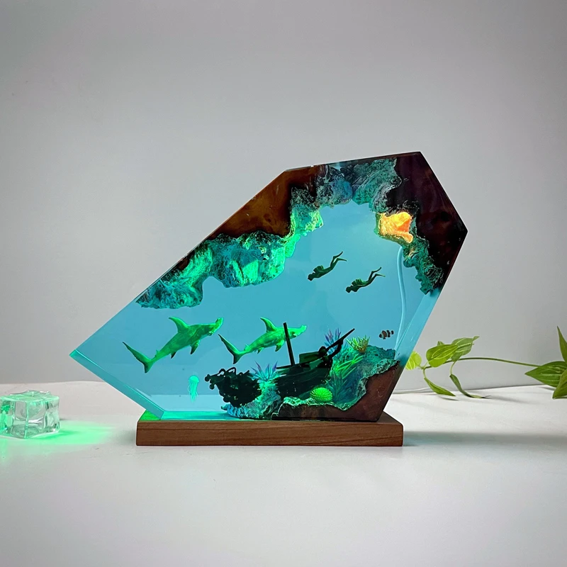 Sea World Criatividade Resina Table Light, Arte criativa Decoração Lâmpada, Tubarão, Navio afundado, Tema de mergulhadores, Luz noturna, Carregamento USB