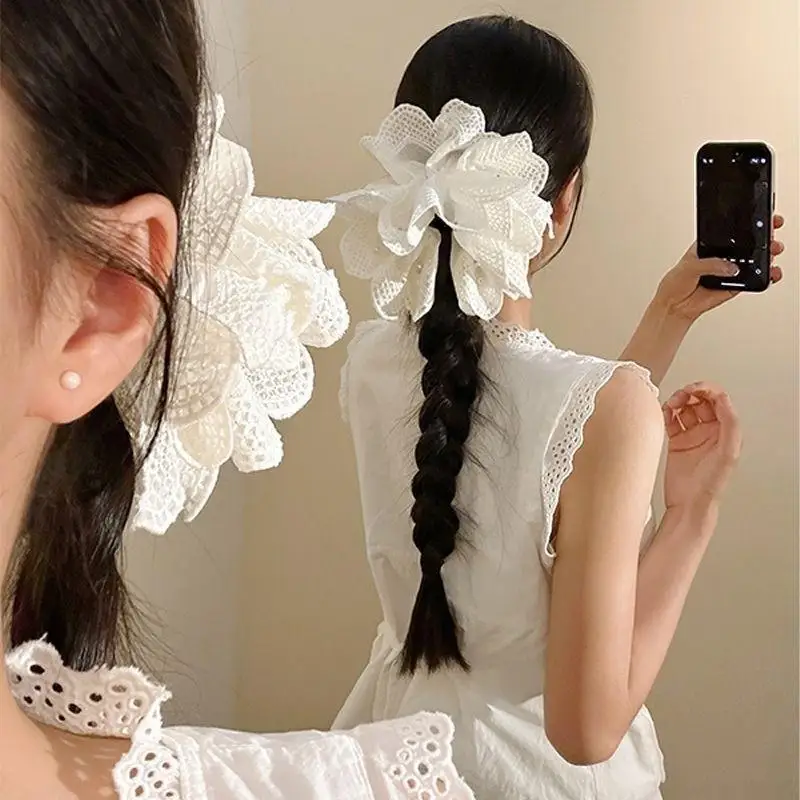 Weiße Haarspange mit Spitzenblumen, atmungsaktives Gewebe, Perlendetails für den täglichen Gebrauch, Hochzeiten, Partys – Detail 1