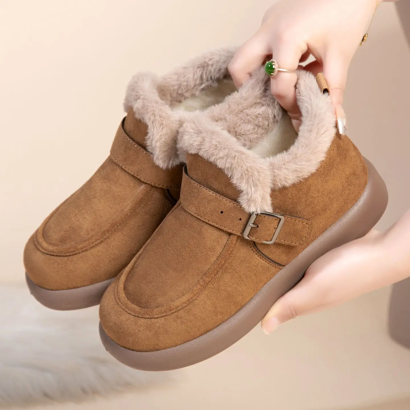 

Winter Thickened Fleece Lined Snow Boots Women's New Arrival Warm Cotton Shoes Low Cut Casual Style Flat Bottom PVC Outsole