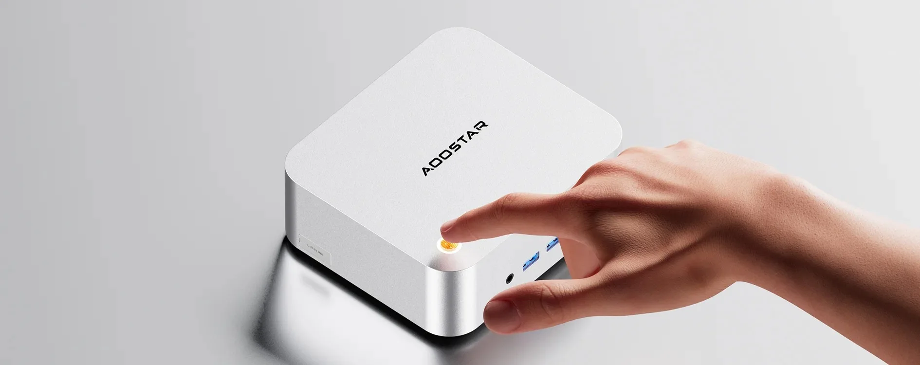 AOOSTAR MACO Mini PC AMD Ryzen AI 9 HX 470 32GB LPDDR5 8000MHz Radeon 890M WiFi 7 Dual 2.5G LAN OCuLink Dual USB4 3x M.2 NVMe