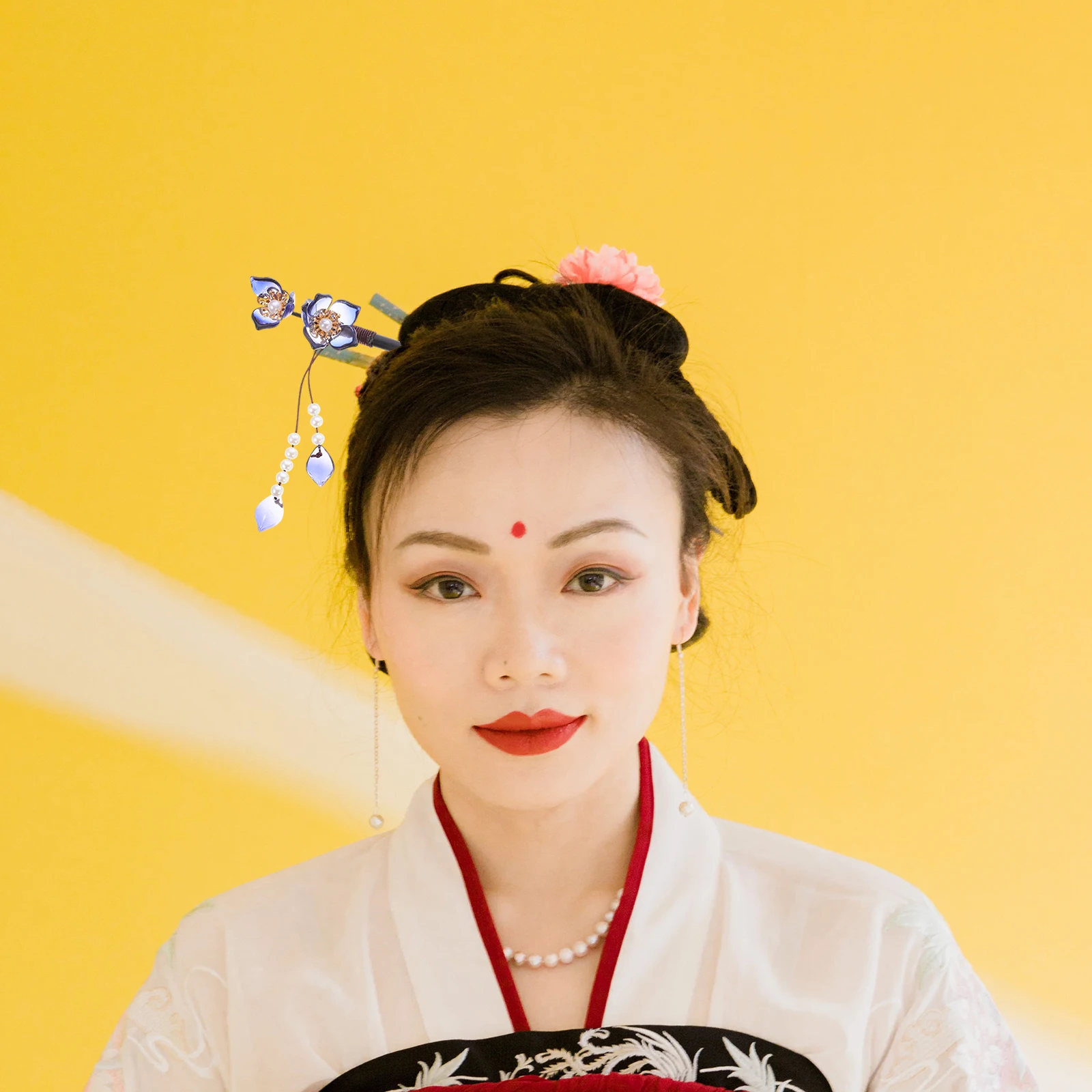 

Chinese Hairpin Vintage Wooden Hair Stick Pearl Flower Decoration for Hanfu Wedding Evening Party Flower Hair Stick
