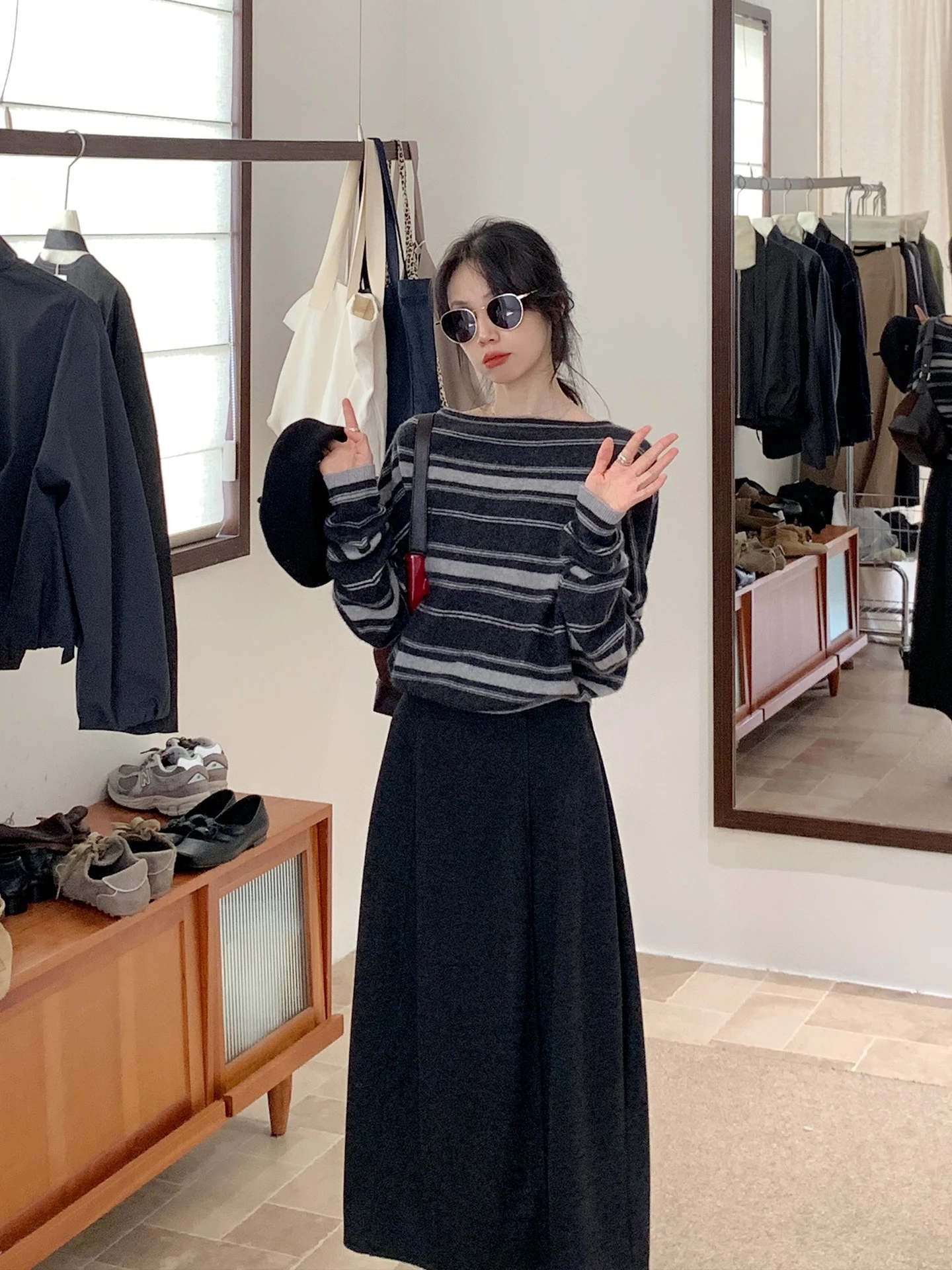 

Loose Women's Woolen Knitted Sweater Casual round Ne Striped Top YNVN Korean Sle New Arrival Autumn Season