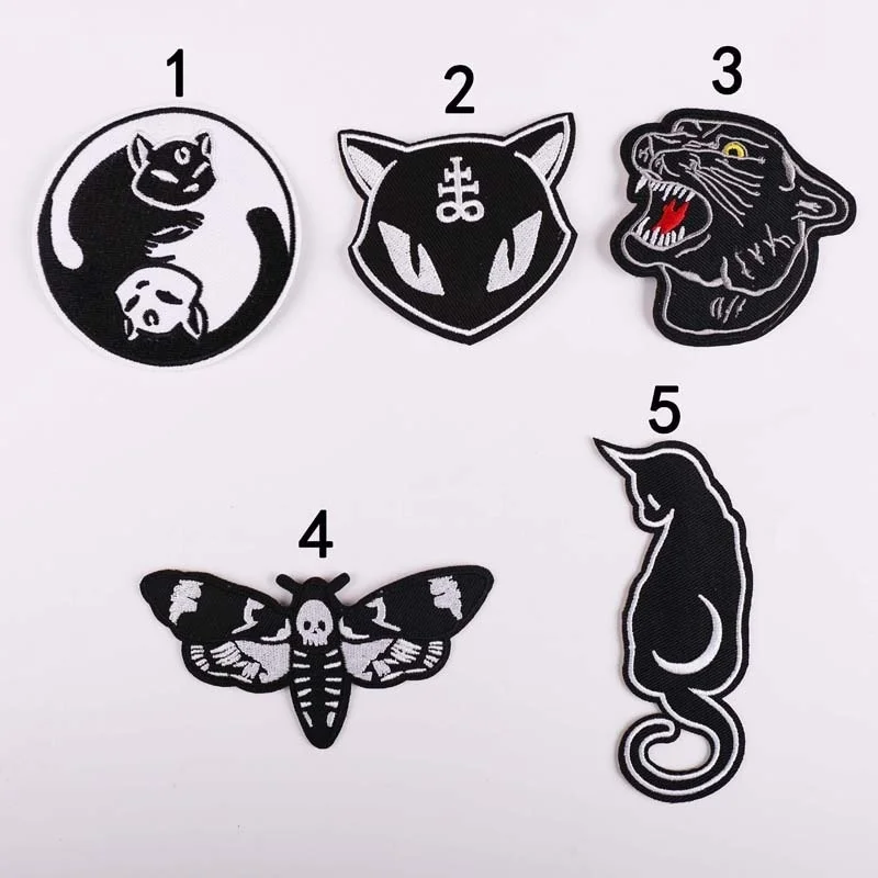 1 pz in bianco e nero Taichi Moon Cat badge Leopard Moth ricamato abbigliamento patch Iron-On Kids Bag Hat Shoes Decor