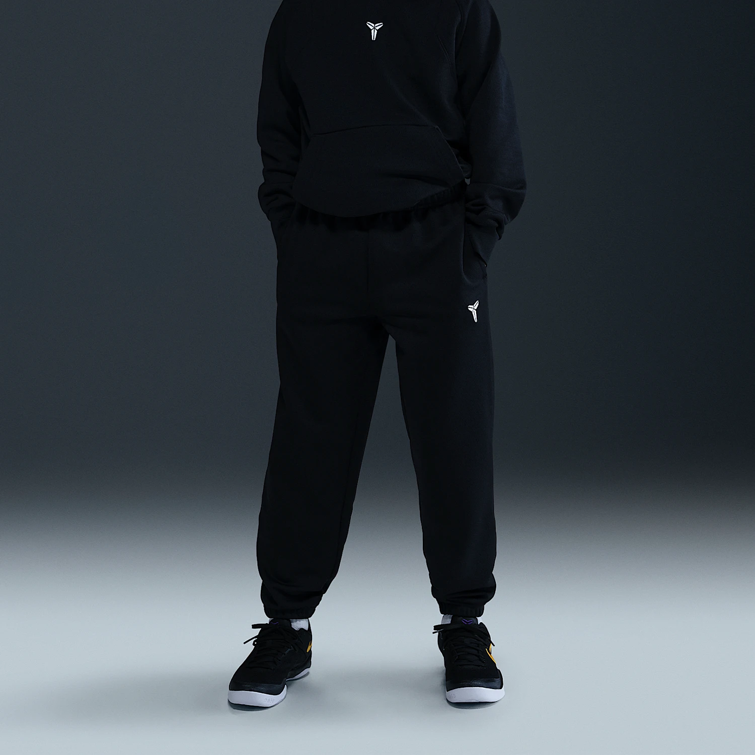 

Оригинальные новые детские спортивные теплые флисовые брюки Nike для отдыха на открытом воздухе HJ1015-010