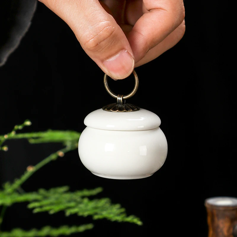 Mini Sealed Pot Ceramic Tea Bag Storage Box Retro Small Porcelain Bottle with Lid Tea Container Portable Storage Tank Ornament