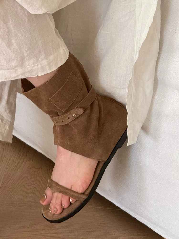 

Vintage Matte Leather Belt Buckle Sandals Versatile Round Toe Thong Flats Outdoor Wear Short Boots Women Shoes Sandalias Mujer