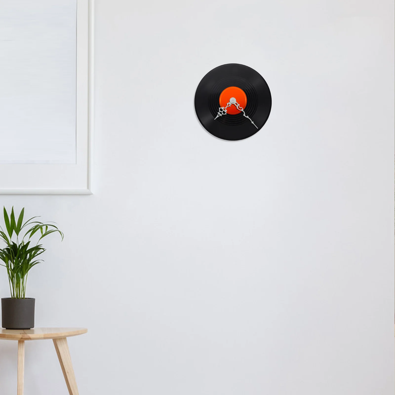 

Vintage Style Vinyl Record Wall Clock DIY Functional Decorative Clock for Living Room Bar Coffee Shop Artistic Interior