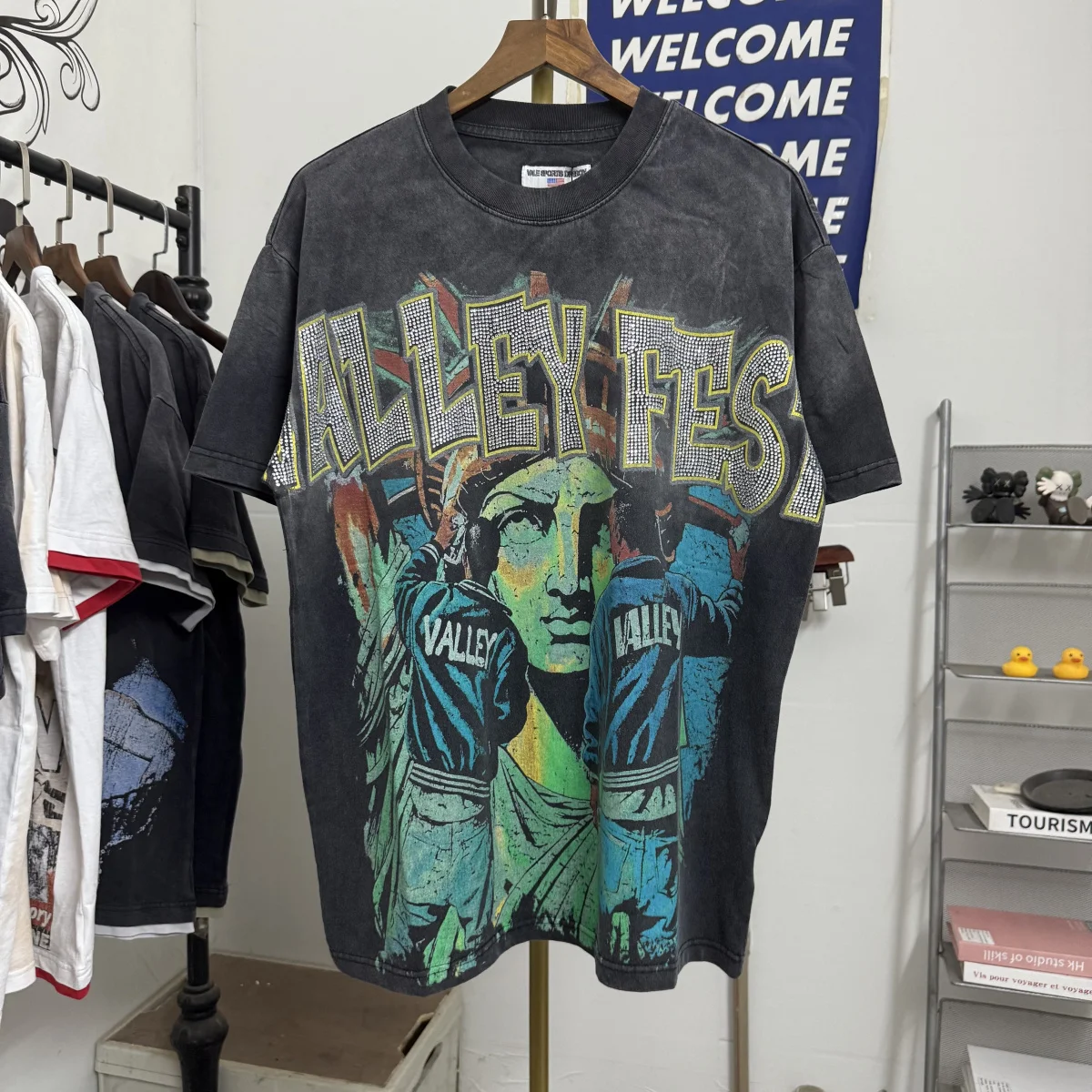 

High Quali V American High Street Free Godd Rhinestone Letter Heavyweight Waed ort Sve T-irt ex