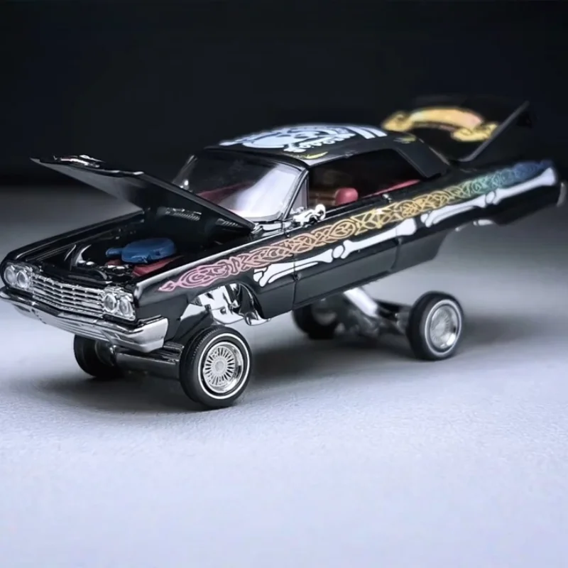 FineWorks64 1/64 Impala West Coast Jumping Car Modelo de liga * em estoque