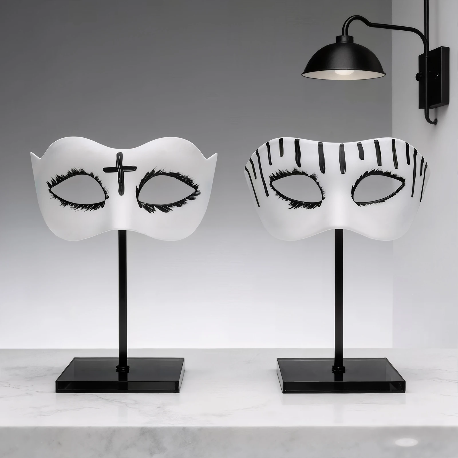 1 Stück luxuriöse venezianische Maske, auffällige Kristalldekoration mit metallischer Textur, glänzende Maskerade-Maske, Karnevalsparty-Maske, Unisex-Party-Kostüm-Requisite