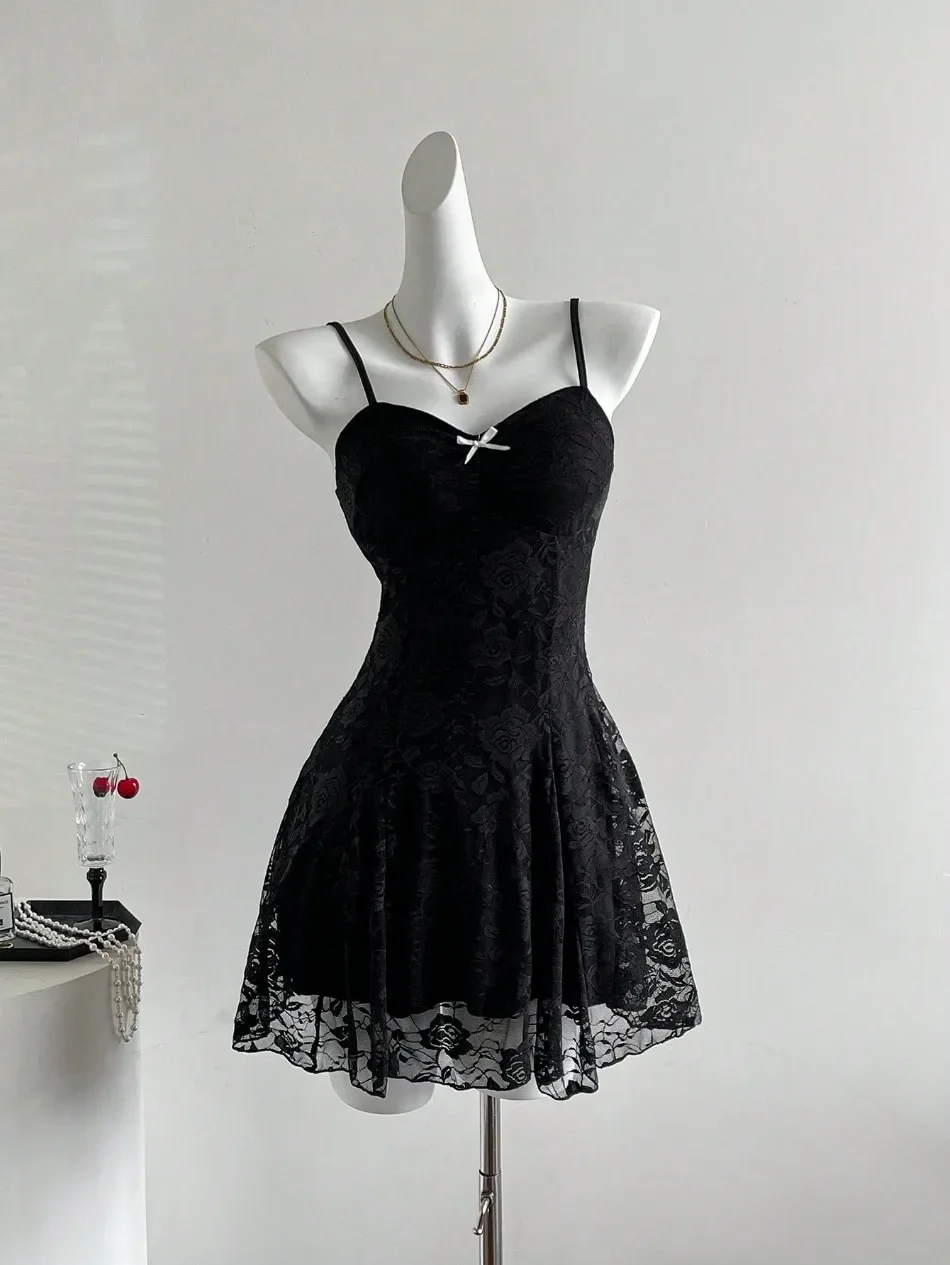 Sommerliches Neues Mini-Kleid mit Spaghettiträgern, Rüschen, Korsett, Rückenfreiem Design, Bandage, Spitze, Stufenrock, Rüschenkleid, Club-Party-Sexy-Kleid, Weißes Kleid – Detail 19