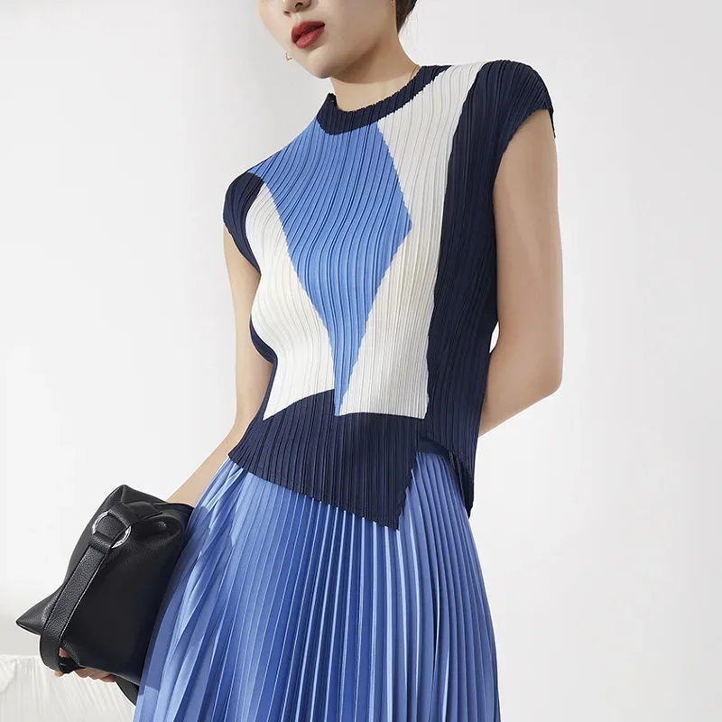 Fashion Pleated Irregular Print Top Women's Summer New Split Fit Bottom T-shirt Top Women's Wear  Slight Strech