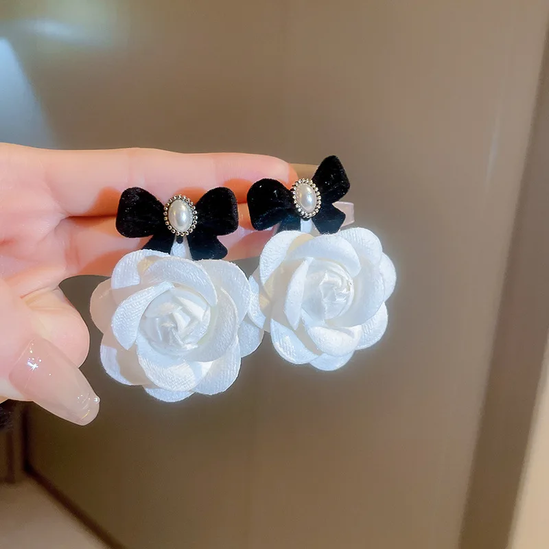 Korean New Black Bowknot Big White Flower Drop Earrings For Women Fashion Jewelry Statement Boucle d’oreille Femme Brincos