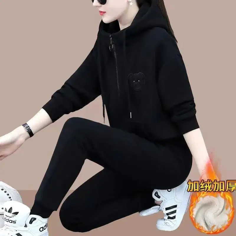 Womens Two Peice Set Women's Suit Fleece Thickened Sweater 2025 Winter Warm Printed Mother Outfit Thin Loose Crop Tops and Pants
