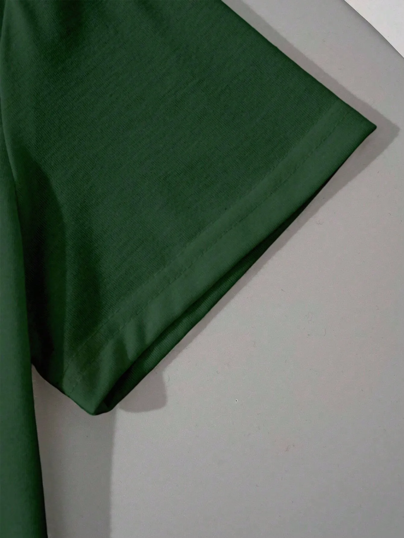 Letnia moda damska prosty zielony jednolity kolor casual slim fit krótki rękaw okrągły dekolt krótka mini sukienka 2024 Nowość