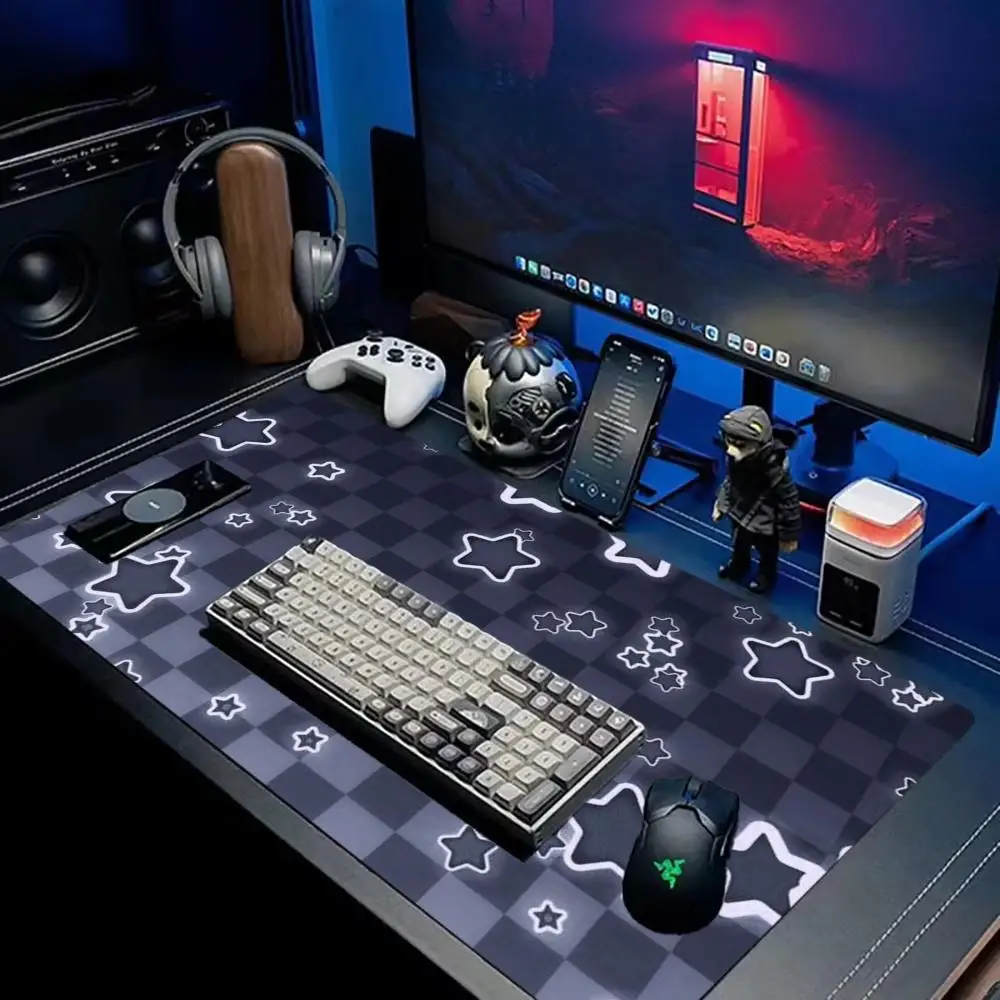 Large XXL Checkered Star Gaming Mouse Pad Grey Black Minimalist Desk Mat Non-Slip Rubber Overlock Edges Keyboard Mat for Office