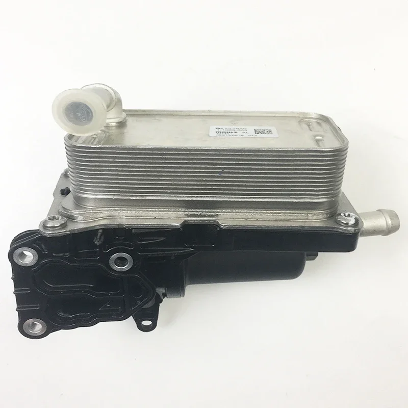 2465010501 New Engine Oil Cooler for MERCEDES Benz CLA GLA 180 200 220 CDI 250 4-MATIC A 180 200 220 CDI