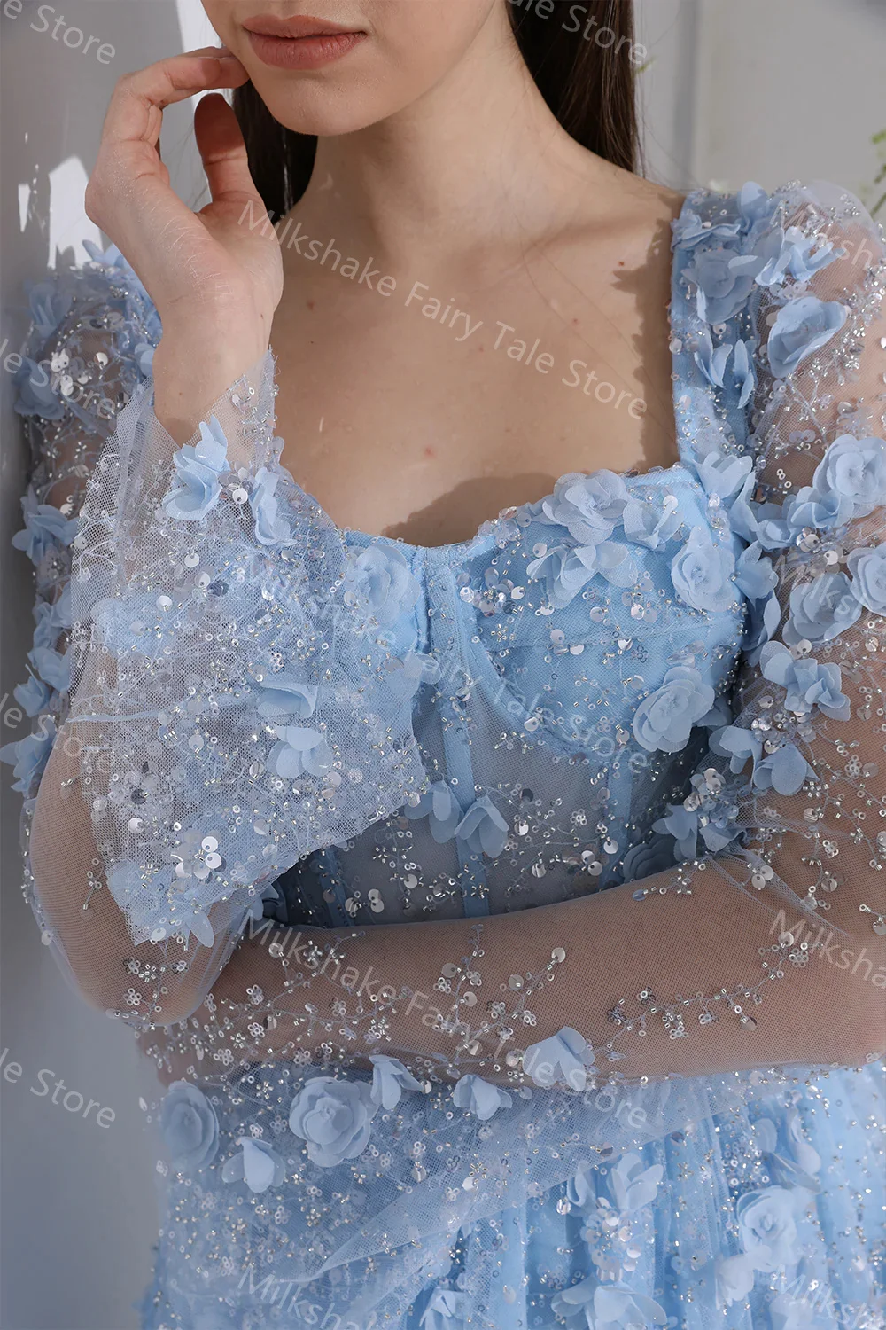 فساتين كوكتيل نسائية زرقاء لامعة عربية فاخرة من الدانتيل بأكمام طويلة فساتين حفلات طول الشاي مخصصة تنانير ضيوف الزفاف في دبي