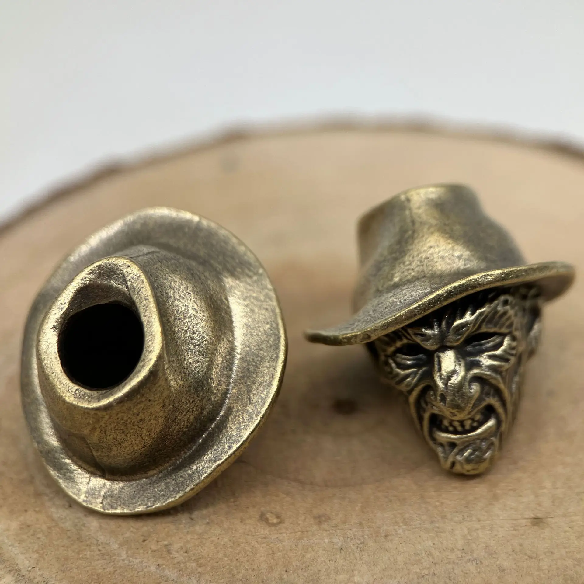Horrible Head Sculpture Brass Knife Bead EDC DIY Paracord Woven Bracelet Lanyard Pendant Accessories Outdoor Tool Hangings Charm