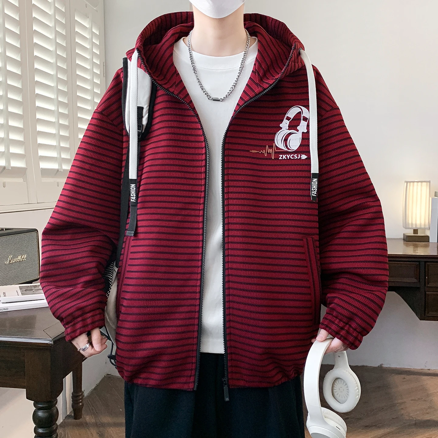 

Loose Fit American Stripe Hoodie Cardigan Spring Autumn Casual Wear Polyester Fiber Hooded Zipper Closure Men's Sweatirt