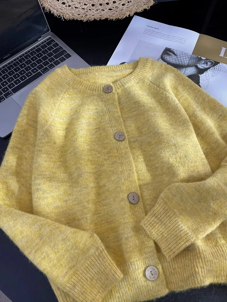

Retro Yellow Sweater Jacket 2025 Spring New Korean Style Loose Long Sleeved Knitted Cardigan Women's O-neck Single Breasted Top