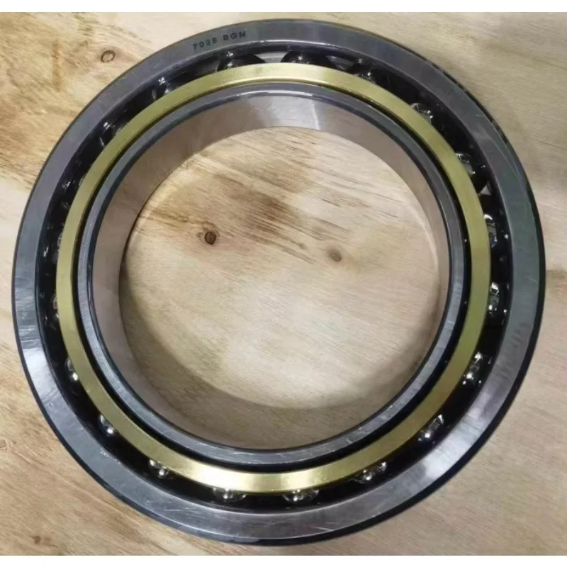 Single Row Angular Contact Ball Bearing 7024 7028 7030 7034 B