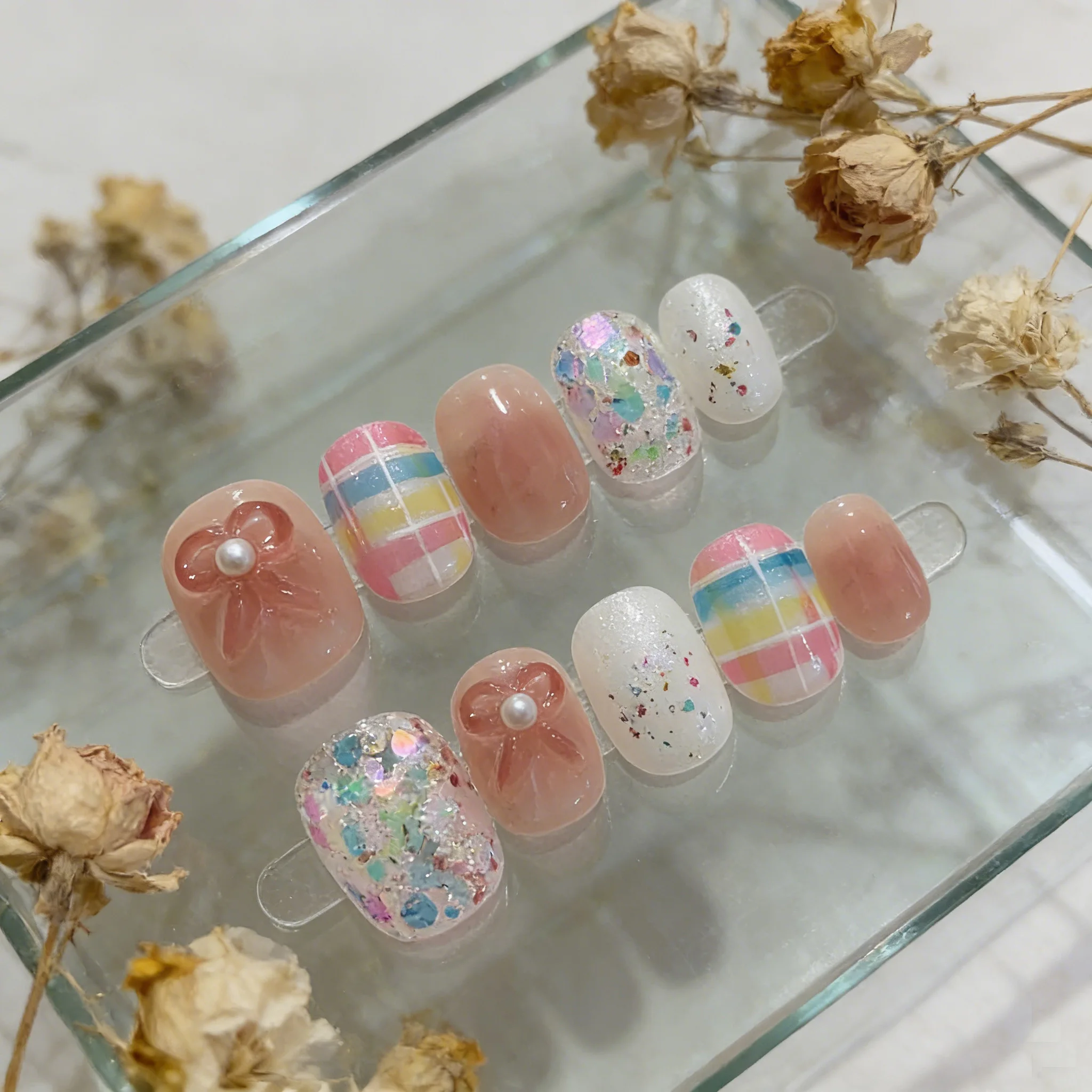 

10pcs Glittering Bow Handmade Nails Crystal Accents Press on Nail Short Square Round Full Coverage Nail for Women&Girl Fake Nail