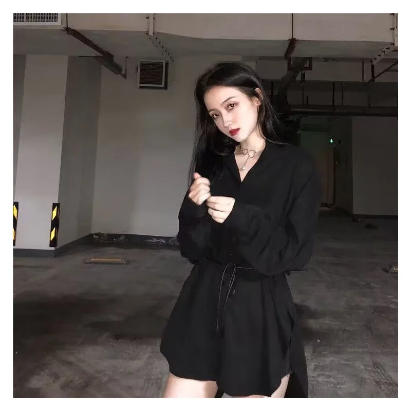 Damska letnia koszula retro z długim rękawem z lodowego jedwabiu Luźna, wszechstronna koszula Casual Elegancka Wygodna Lekka Jednokolorowa XQ141