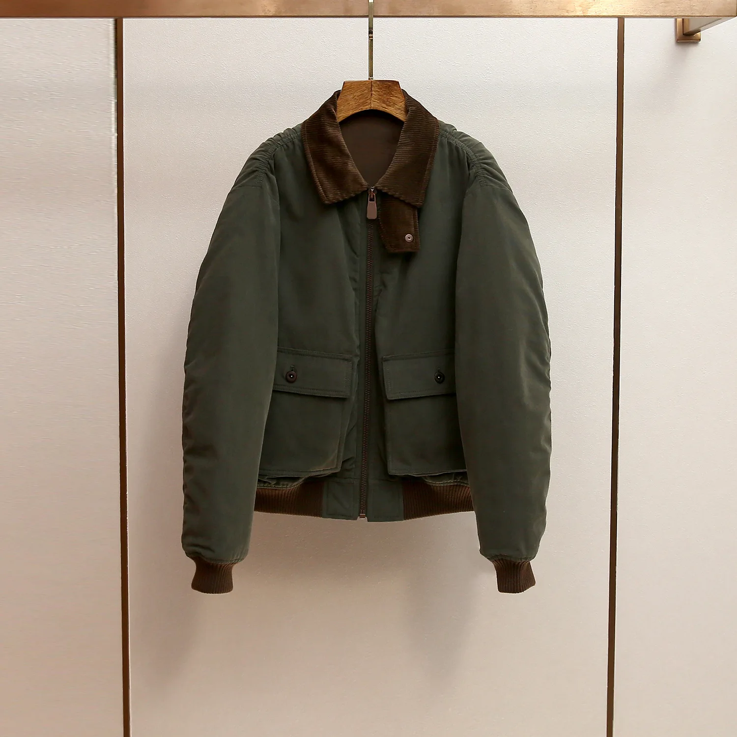 

Модная женская осенне-зимняя новинка MaSande: универсальная ретро-куртка в стиле рабочей одежды с вельветовым воротником для женщин