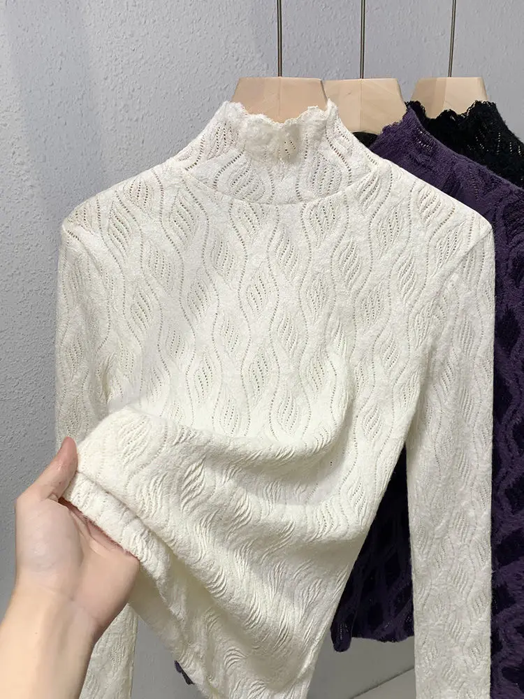 Camisa básica de encaje cepillado de gama alta, cuello semialto de terciopelo, moda y elegante, manga larga ajustada, novedad de otoño e invierno de 2024