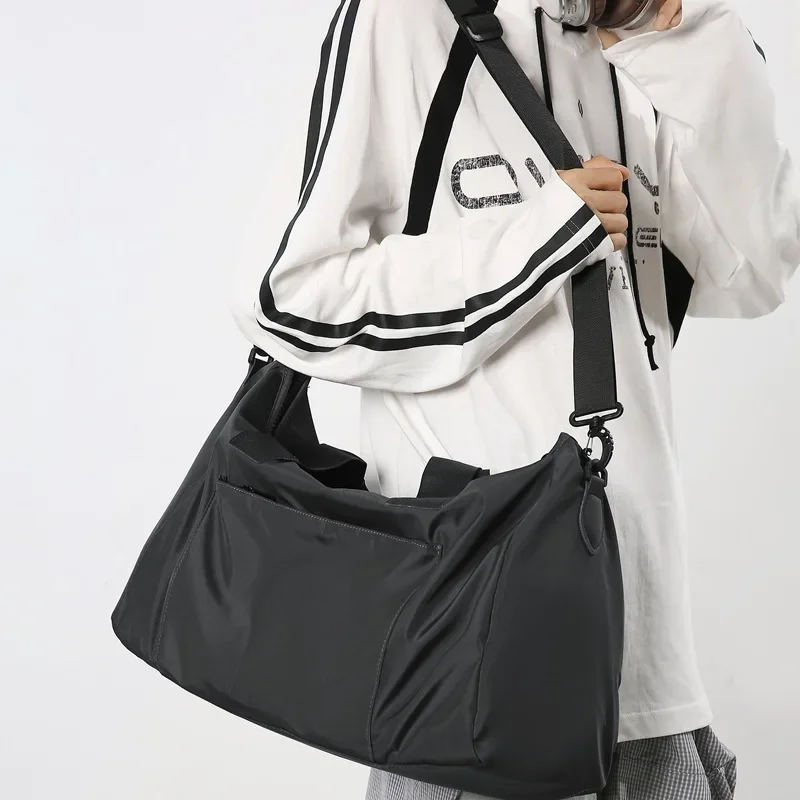 

Мужская и женская легкая повседневная сумка через плечо, спортивная сумка на плечо, большая вместительная сумка для рабочей одежды для школы, поездок на работу, путешествий