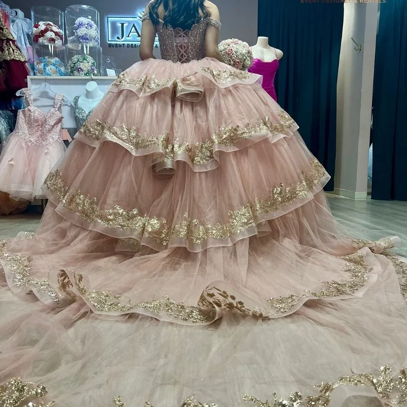 Angelsbridep Customized Pink Ball Gown Quinceanera Dresses Vestidos 15 Años Quinceañera Lace Up Tiered Gold Appliques Party Gown